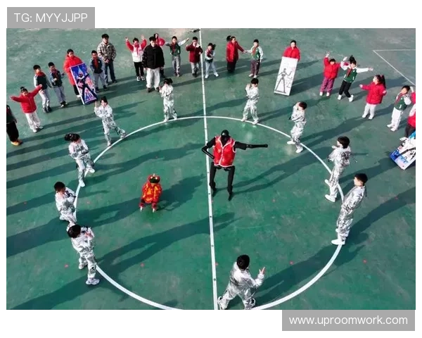 武汉羽毛球队区域防守创新策略解析与实践探讨